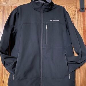 Columbia Men's Black Performance Jacket